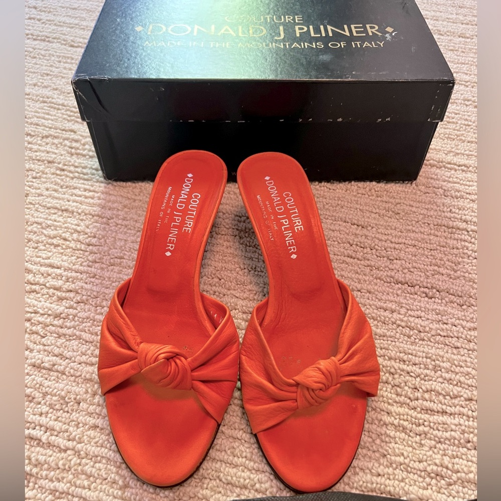 Donald J. Pliner “Kina” kitten heel sandal in tangerine nappa leather - Size 7.5